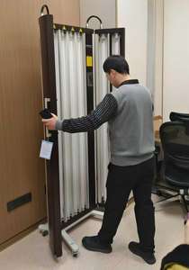 Panel de Fototerapia Médica Kernel KN 4004AB 311nm UVB con Diseño de Puerta para Vitiligo, <span class=keywords><strong>Luz</strong></span> UVB a 311 nm para Uso Clínico - Product Image 5