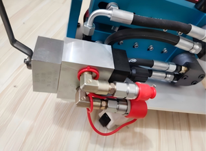 Multi-functional Hydraulic <b>Cable</b> Blower, 100m/min High Speed, for FTTH Highway Railway <b>Communication</b> Projects for sale - Product Image 2