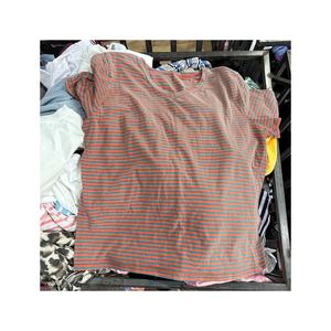 <span class=keywords><strong>เสื้อผ้า</strong></span><span class=keywords><strong>มือ</strong></span><span class=keywords><strong>สอง</strong></span>เสื้อยืดผู้หญิงแบบทริฟท์<span class=keywords><strong>เสื้อผ้า</strong></span><span class=keywords><strong>มือ</strong></span><span class=keywords><strong>สอง</strong></span> - Product Image 4