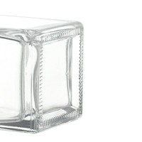 Échantillon gratuit Vente en gros Verre 100 ml 150ml 200ml 4oz Bouteille vide carrée de luxe pour la décoration d'intérieur