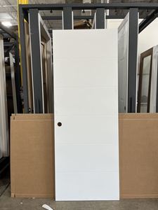 Porte simple en HDF à âme creuse, moulurée, avec apprêt blanc, designs variés - Product Image 2