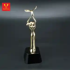 Hitop 2023 Figurine Custom Star Trophy Design High Quality Metal On Crystal Base New Gift Box Sports Souvenir Europe Plated