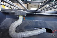 Personnalisation du traitement du verre par miroir à led enlèvement de peinture, perçage, machines de marquage, machine de sablage au laser CNC pour miroir