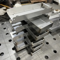 Boîtier de talkie-walkie personnalisé en aluminium et acier inoxydable, pliage de tôles, soudage, finition de surface, assemblage
