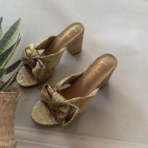 Chaussures de mariage dorées pour femmes, à bout ouvert, talons épais, motif camouflage, dessus en satin respirant, talons hauts confortables pour mariage - Product Image 4