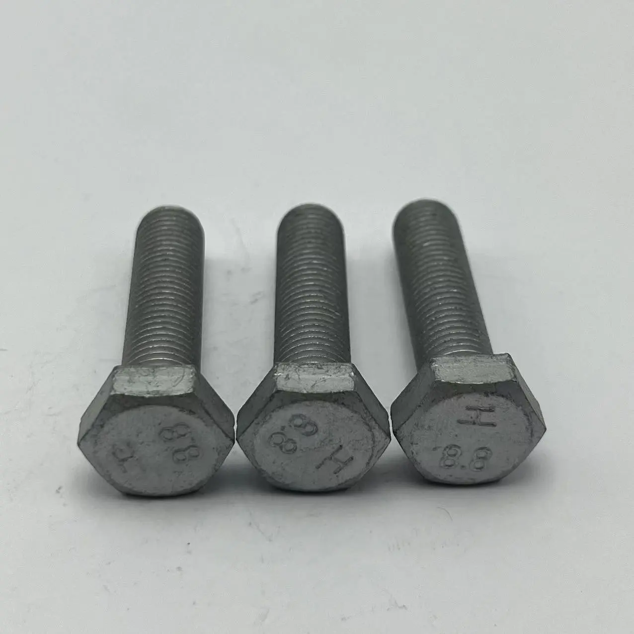 China Factory Hexagon Bolt with Zinc Plated Bolts and Screws