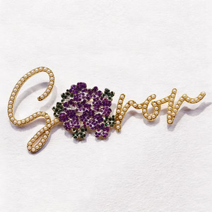 Spilla Grande in Argento Lucido con Fiore Color Viola e Perla SOROR, Distintivo per <span class=keywords><strong>Confraternita</strong></span> Femminile - Product Image 2