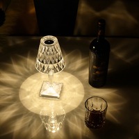 Lampe de table de chevet rechargeable par USB en gros d'usine, en cristal acrylique avec commande tactile/télécommande, lampe de bureau rose