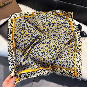 <span class=keywords><strong>Sciarpa</strong></span> Quadrata <span class=keywords><strong>Leopardata</strong></span> da <span class=keywords><strong>Donna</strong></span> Musulmana 70cm, Nuova Collezione Primavera/Autunno, <span class=keywords><strong>Sciarpa</strong></span> Alta alla Moda, Bestseller Transfrontaliero all'Ingrosso - Product Image 4