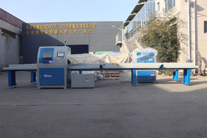 China Cnc Sierra de corte redonda Optimización de sierra de corte transversal Máquina de corte de tablero de bloque deslizante de alta velocidad - Product Image 4