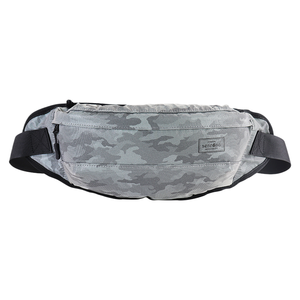 Bolso cruzado con logotipo personalizado, construcción duradera y elegante con textura suave, estilo moderno. - Product Image 1