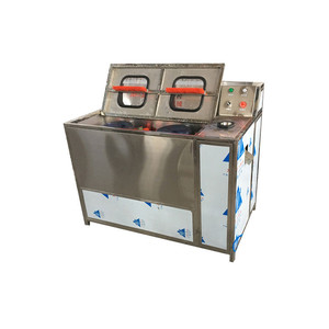 Machine de lavage semi-automatique pour fûts d'eau de 5 gallons, équipement de nettoyage de seaux en plastique haute efficacité pour usine d'eau - Product Image 1