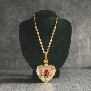 Collier pendentif cœur en or massif 18 carats Ivaan Jewels, finition brossée, sertissage griffe, bijoux personnalisés pour femme, fiançailles - Product Image 3