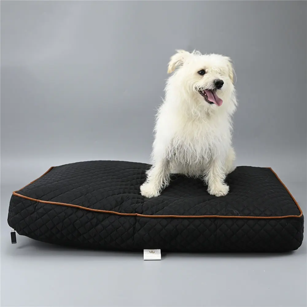 Grand canapé-lit pour chien en cuir PU imperméable personnalisé rectangle Offre Spéciale avec fond antidérapant