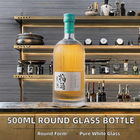 Bouteilles diffuseurs carrées personnalisées en verre super flint 500ml/750ml pour whisky, rhum, gin, avec bouchon en liège et impression sur surface transparente