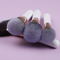 Tube en or clair manche en bois de luxe blanc poils de chèvre naturels ensemble de pinceaux de maquillage personnalisés de haute qualité