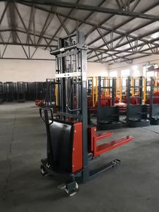 Китайский Электрический вилочный погрузчик с небольшим аккумулятором, подъемник с длинной вилкой, 110 В, 220 В, 1,5 м, вилочный погрузчик с электрической батареей - Product Image 4