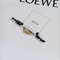 Nouvelle Pochette de Luxe Grise en Microfibre avec Cordon de Serrage et Logo Personnalisé – Étui Souple pour Lunettes de Soleil et Rangement d'Accessoires Technologiques pour Marques