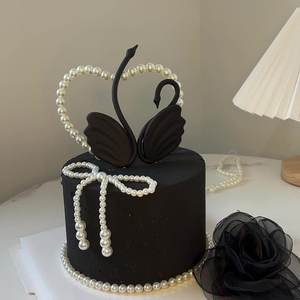 Wholosell Swan Cake Décoration Saint Valentin Couple <span class=keywords><strong>Anniversaire</strong></span> Habiller Gâteau Toppers Décoration Gâteau - Product Image 1