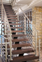 Maßgefertigte Innen-Geradtreppe Massivholz-Stufen Stahlrahmen Modernes Wohnhaus-Treppensystem