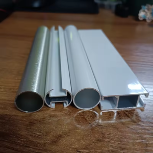 6061 6063 <span class=keywords><strong>Tube</strong></span> rectangulaire <span class=keywords><strong>carré</strong></span> creux en aluminium extrudé avec trous - Product Image 5