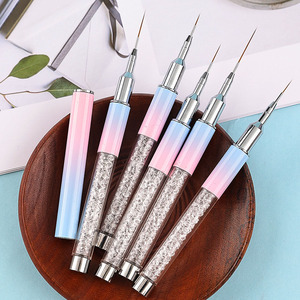 Pinceau de précision pour nail art, 5 tailles (7mm, 9mm, 12mm, 15mm, 20mm), ultra fin, pointe fine, micro-gel UV, pour détails, manucure, salon de beauté - Product Image 4