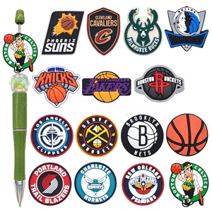 2025 Offre Spéciale de perles focales en PVC de Silicone de sport personnalisées avec des logos d'équipe de l'<span class=keywords><strong>Association</strong></span> nationale de basket-ball pour la fabrication de bijoux de stylo - Product Image 1