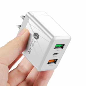 PD 45w充电器PD快速<span class=keywords><strong>USB</strong></span> <span class=keywords><strong>C</strong></span>手机快速充电QC3.0壁式<span class=keywords><strong>USB</strong></span> <span class=keywords><strong>C</strong></span>型<span class=keywords><strong>C</strong></span>充电器适用于iPhone 13 <span class=keywords><strong>Pro</strong></span> Max适用于平板电脑笔记本电脑充电 - Product Image 1