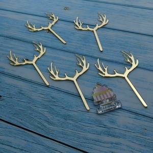 ท็อปเปอร์คัพเค้กอะคริลิคสีทองเงินลายพิมพ์ UV เป็นมิตรกับสิ่งแวดล้อม ใช้ซ้ำได้ สำหรับตกแต่งเค้กในงานปาร์ตี้คริสต์มาส - Product Image 6