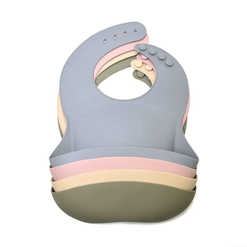 Kostenloses BPA-Zubehör Fütterung Baby Mädchen Kind niedlicher cartoon wasserdichte Schürzen weiche einstellbare Baby-Jungen individuelles Logo Silikon-Lätzchen