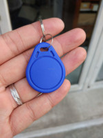 Porte-clés NFC personnalisé, mini-étiquette Ntag213, plastique ABS, carte de contrôle d'accès RFID avec applications hôtelières et de paiement, 13,56 MHz