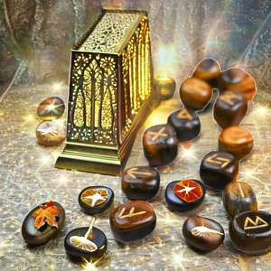 Good Quality Promotional <b>Polished</b> Obsidian Engraved Waterproof Lettering Divination <b>Black</b> Stones Velvet Bags Instruction Manuals - Product Image 2
