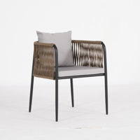Ensemble de mobilier de patio extérieur durable pour hôtel, parc, cour, bistrot, café, table et chaises en rotin PE