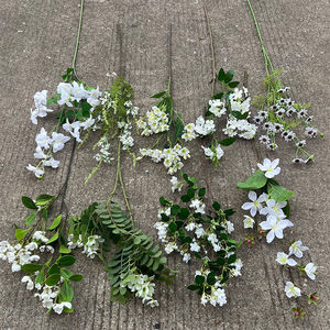 ดอกไม้ประดิษฐ์สีขาวผสม ไฮเดรนเยีย กุหลาบ พีโอนี ลิลลี่ สำหรับตกแต่งทางเดินงานแต่งงาน ขายส่ง - Product Image 2