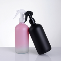 Vente en gros 500ml/16oz Boston Round Matt Black Pink Flacon pulvérisateur en verre avec pulvérisateur à gâchette fine pour nettoyant pour le visage