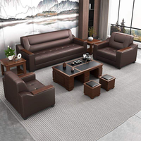 Conjunto de Sofás para Oficina con Diseño Simple y Moderno, Ideal para Recepción Empresarial, Incluye un Sofá de Tres Plazas y una Mesa de Centro