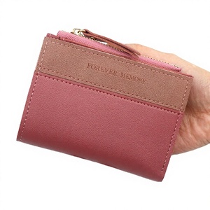 Portefeuille court personnalisé pour femme, couleur unie, étanche, avec porte-monnaie et pince à billets, en PU avec doublure en polyester - Product Image 3