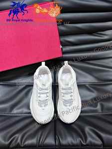 รองเท้าผ้าใบสีดำขาวแบบ Chunky Dad Sneakers พื้นหนา สไตล์ลำลอง สปอร์ต - Product Image 5