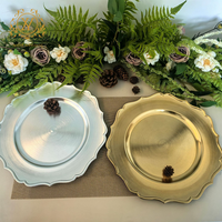 Assiettes de présentation électroplaquées or et argent pour hôtels, mariages et événements de prestige