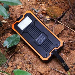 Venta al por mayor a prueba <span class=keywords><strong>de</strong></span> agua 10000mAh cargador <span class=keywords><strong>de</strong></span> reloj <span class=keywords><strong>de</strong></span> carga portátil banco <span class=keywords><strong>de</strong></span> energía solar para <span class=keywords><strong>Iphone</strong></span> Compatible - Product Image 4