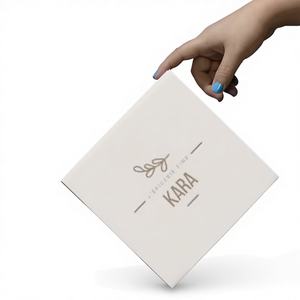 Bolso Tote de Rafia Estilo Rabane Hecho a Mano con Cierre de Botón, Forro de Penja, Detalles de Cuero, Ecológico para Uso Diario - Product Image 1