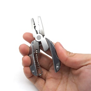 Pinza Multiuso Tascabile in Acciaio Inossidabile con Catena a Sfera, Misure Metriche, con Denti Seghettati, Disponibile a Magazzino - Product Image 5