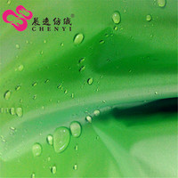 Usine de tissu polyester 100% en Chine pour taffetas oxford