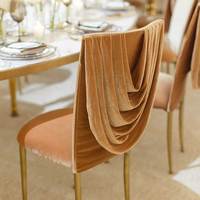 Housse de dossier de chaise élégante en velours drapé, couleur unie, pour décoration de chaise de banquet de mariage et événements