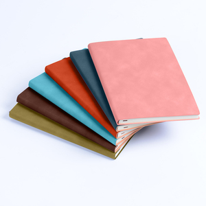 Minimalistische Op Maat Gemaakte Lederen <span class=keywords><strong>Notebook</strong></span> Bedrukte Stijl Met Kleurrijke Papieren Draagbare Journaling Schoolnotebook Voor Reizen - Product Image 2