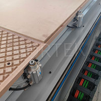 PK1325 ATC entièrement automatique changement d'outil bois routeur 3 axes CNC routeur pour meubles en bois
