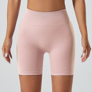 Venta al por mayor Yoga Workout Gym Fitness Set Transpirable Ligero Color sólido Pantalones cortos deportivos para mujer - Product Image 3