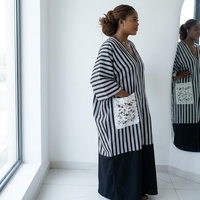 Robe longue décontractée d'été pour femme grande taille, style Bubu, élégante, noire à rayures blanches, avec poches en dentelle – Nouvelle collection 2025 – Vente en gros