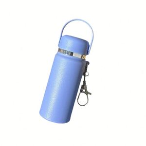 Porte-clés Bouteille d'Eau Portable Tendance et Colorée avec Support pour Baume à Lèvres pour Sac – Vente en Gros - Product Image 5