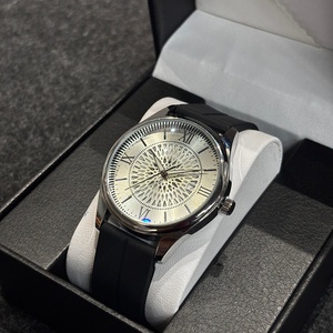 Reloj Minimalista 2026, Reloj de Cuarzo para Hombre, Caja de Aleación, Hebilla Magnética, Correa de Silicona, Resistente al Agua, Venta al Por Mayor - Product Image 2